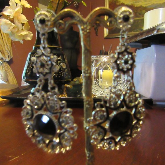 Unknown Jewelry - Silver Filigree & Black Dangle Statement Earrings